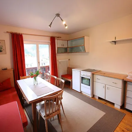 Wonderful In With Parking Appartement *