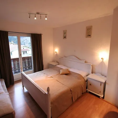 Wonderful In With Parking Appartement *